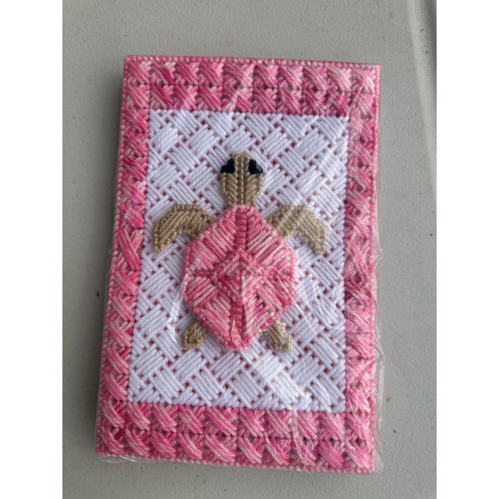 NWOT Handmade Handcrafted Plastic Canvas Needlepoint Embroidery Turtle Notepad